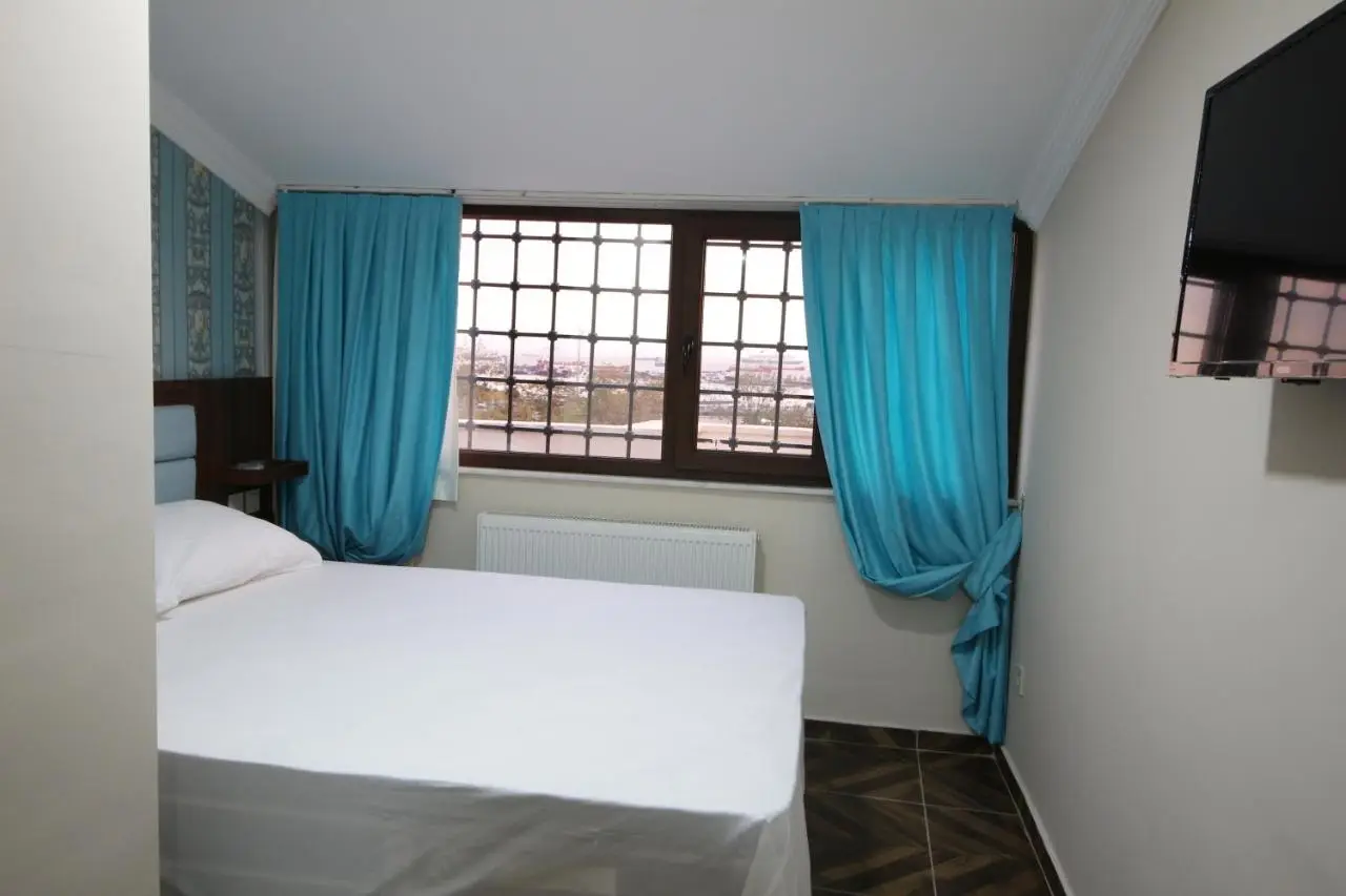 HOTEL ÜMİT YENİKAPI