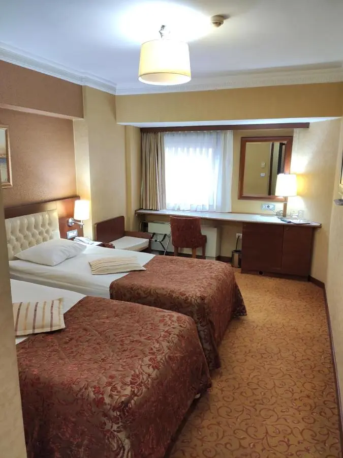 Yuksel Hotel