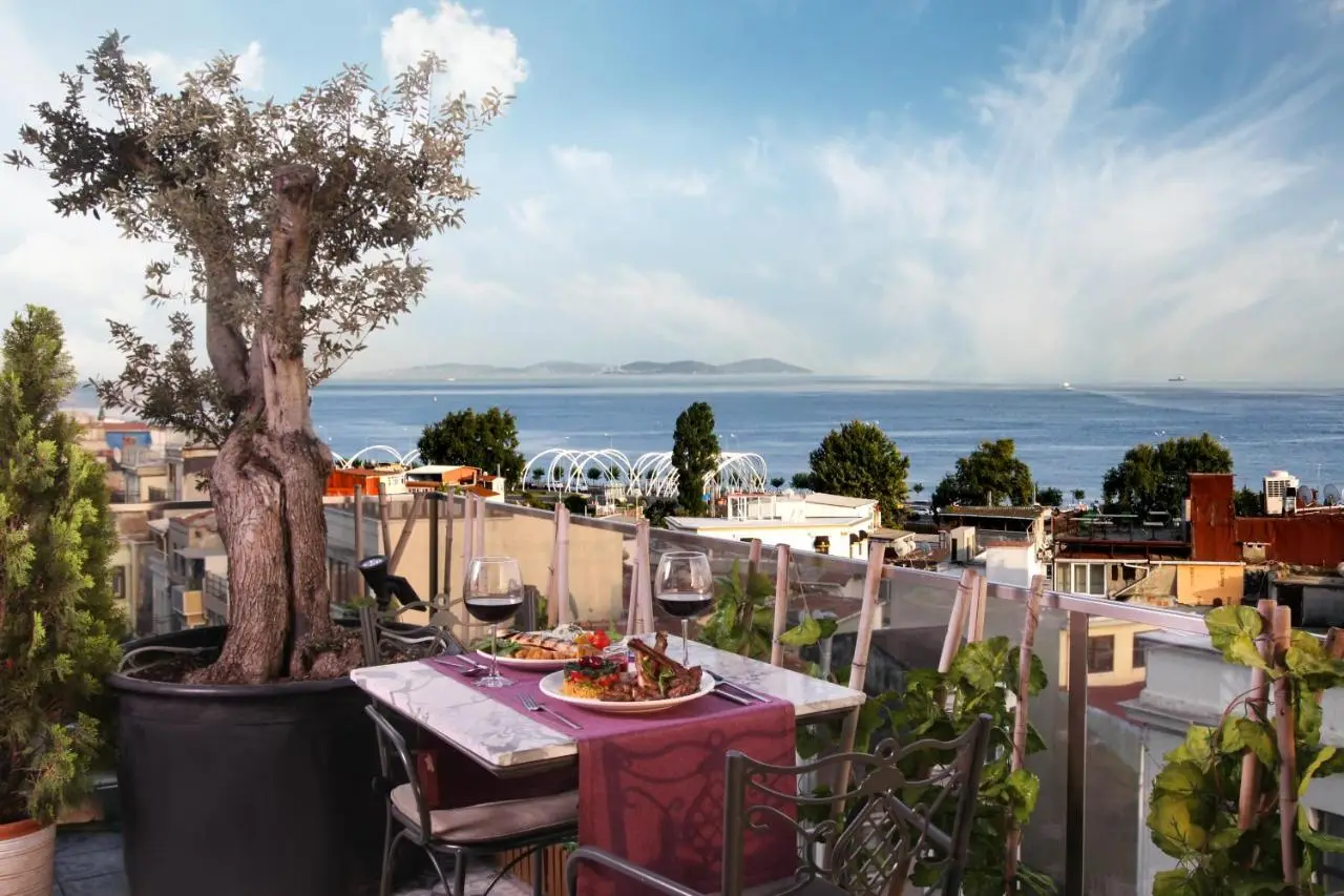 Skalion Hotel