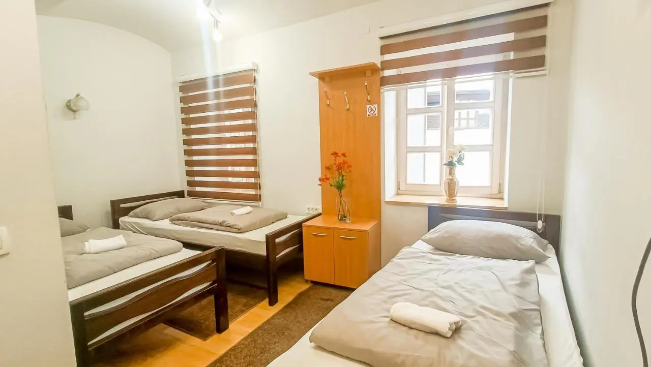 Bascarsija Guesthouse - Private Bath, TV & AirCon