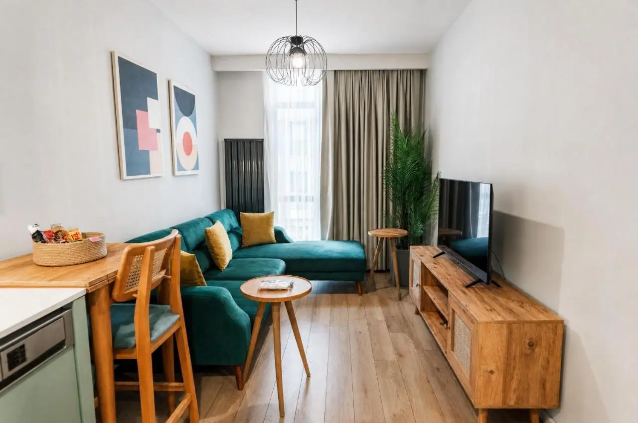 Bird Nest Suites