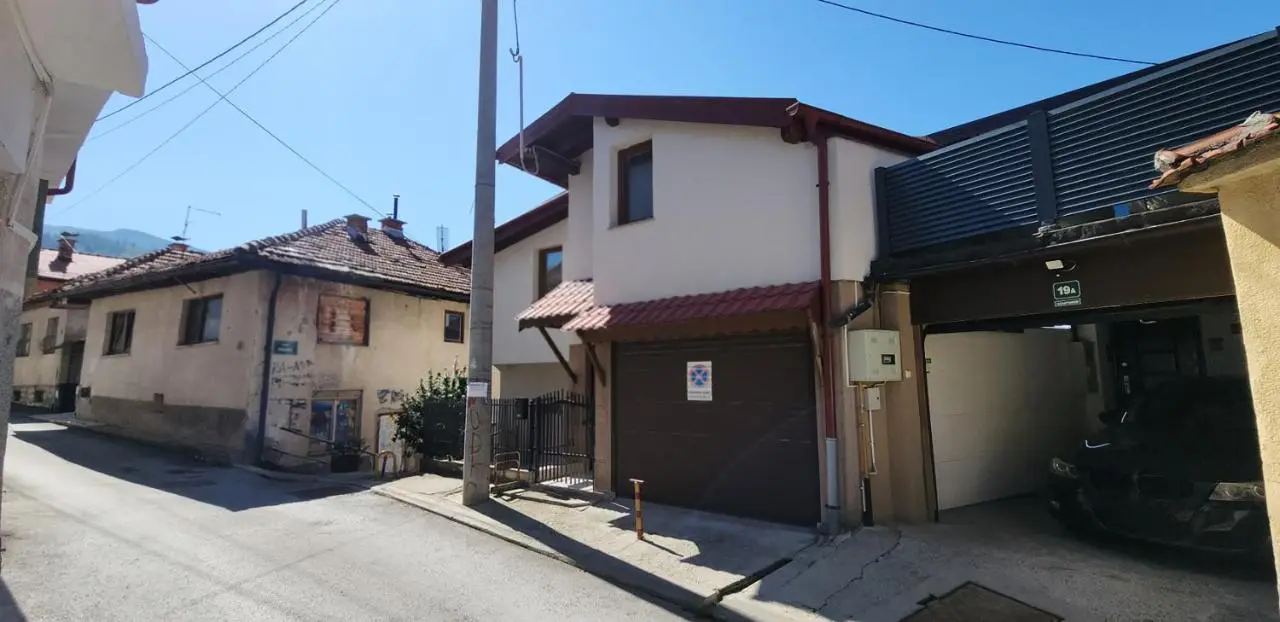 Mary's Apartments