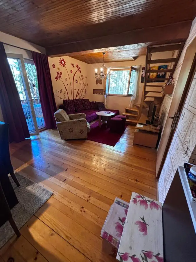 Nature house Semizovac