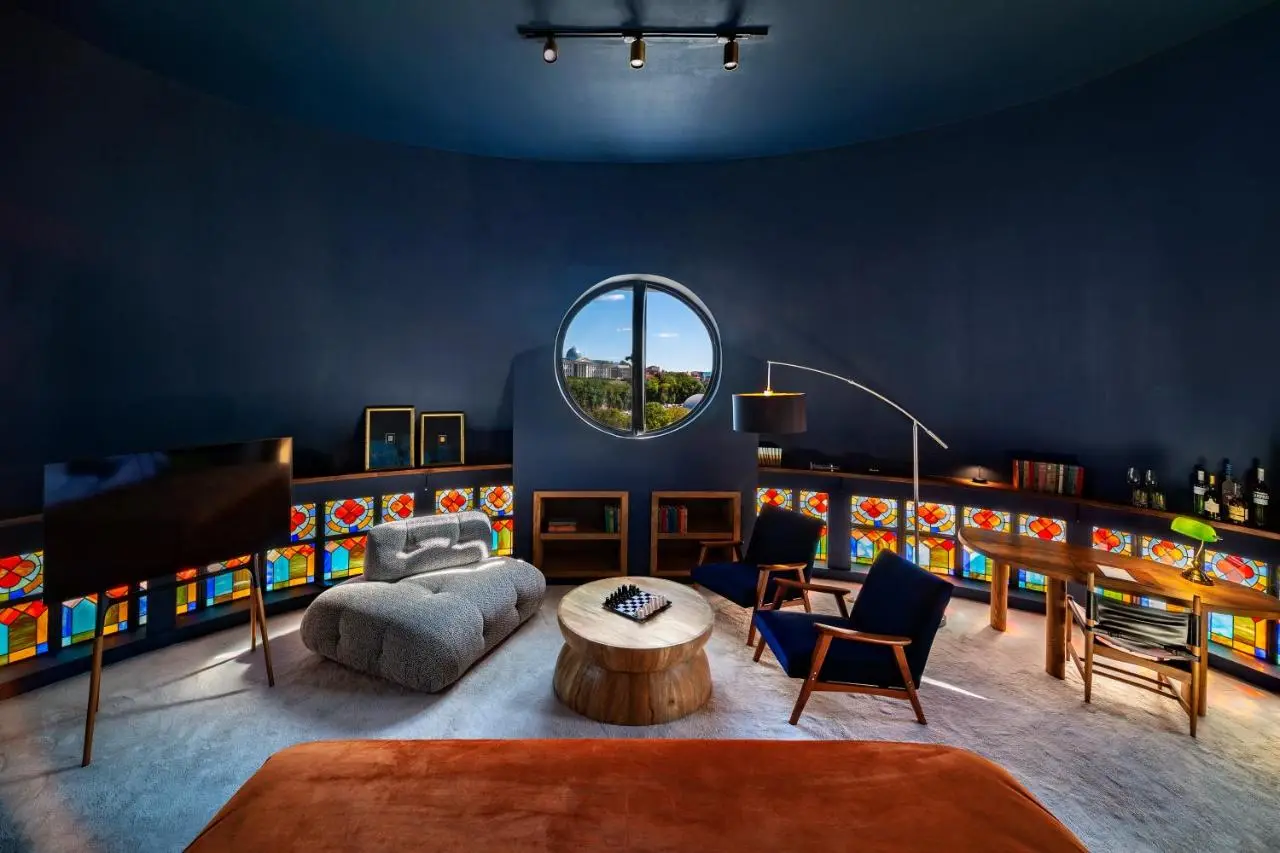 Zorba&Bond Boutique Hotel