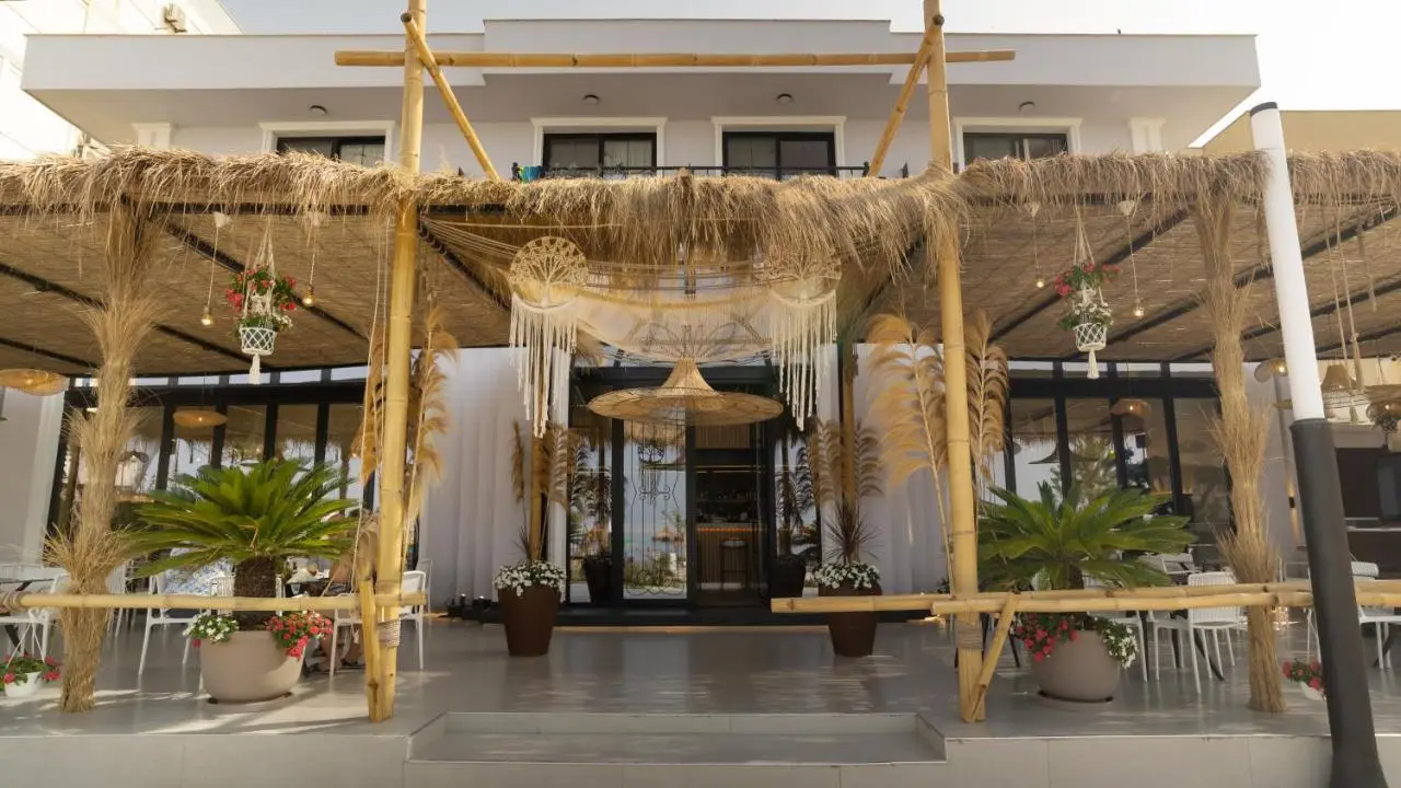 Hotel Saly