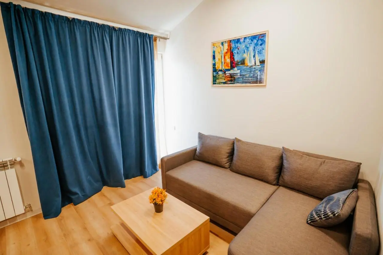 West Apart Hotel