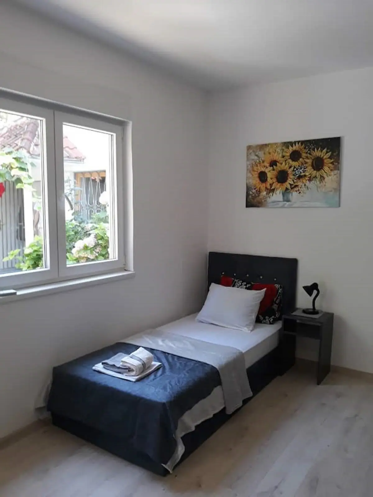 Naar 1 - cozy APT+ FREE PARKING