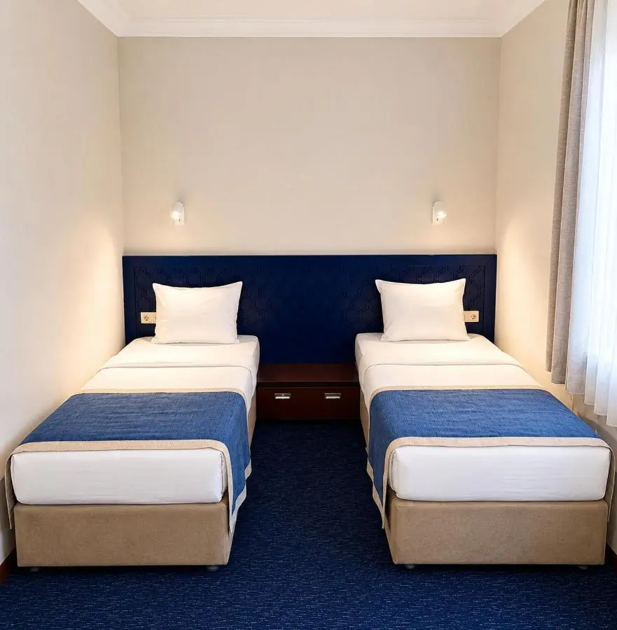 Cruise Hotel