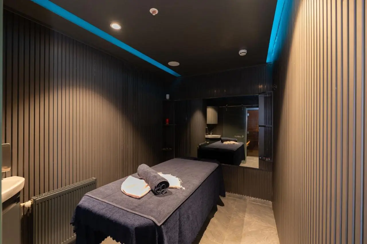 QUİ Hotel&SPA