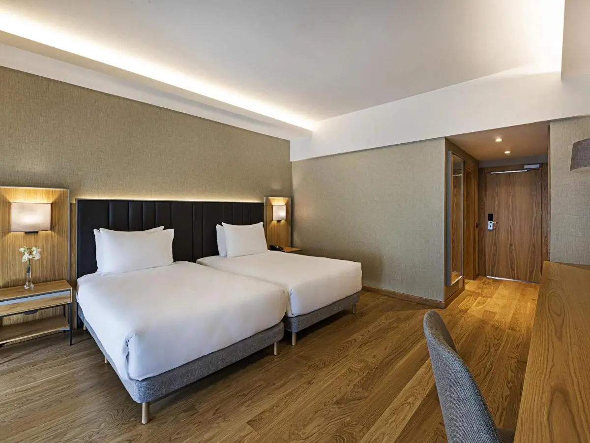 Rixos Sungate - The Land of Legends Access