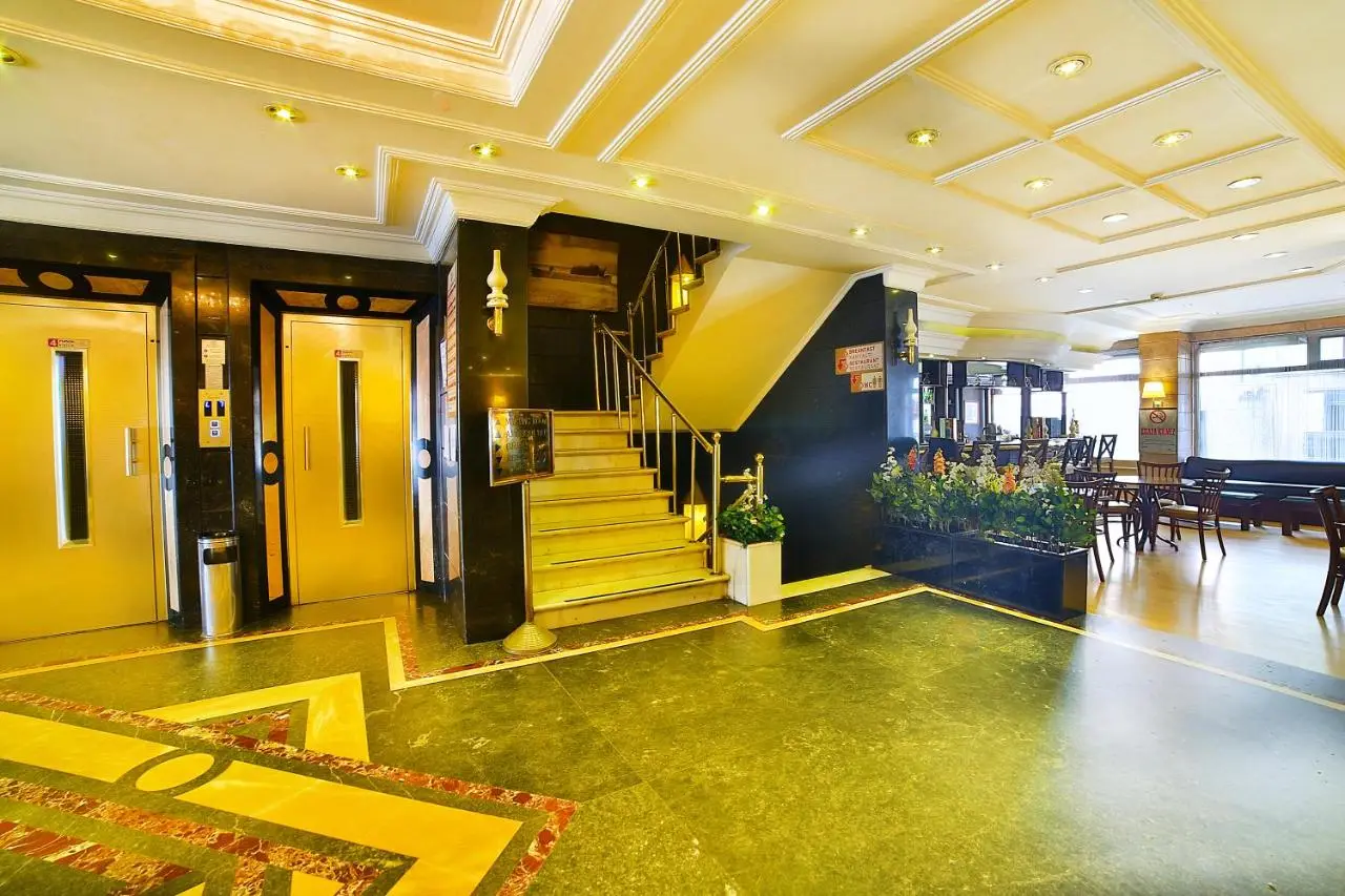 Hotel Grand Emin