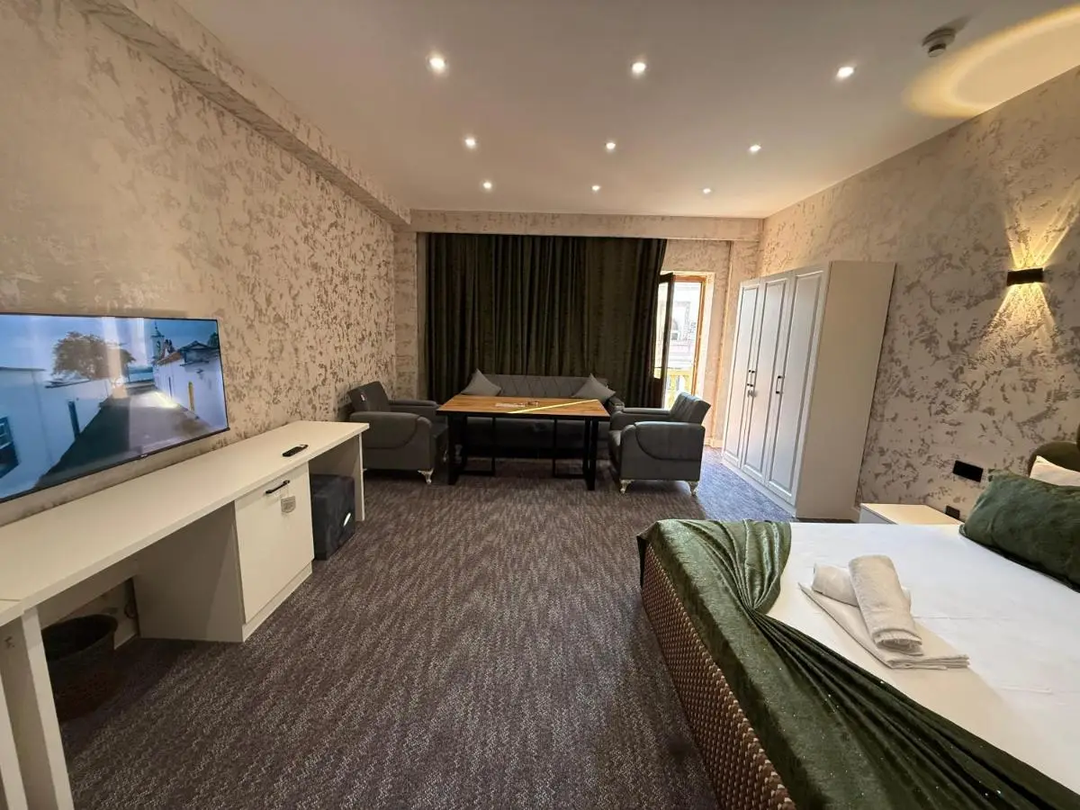 Mont Inn Hotel