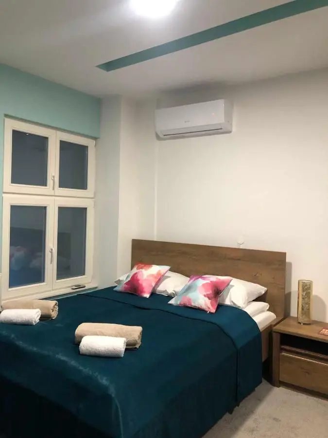 Hotel Story