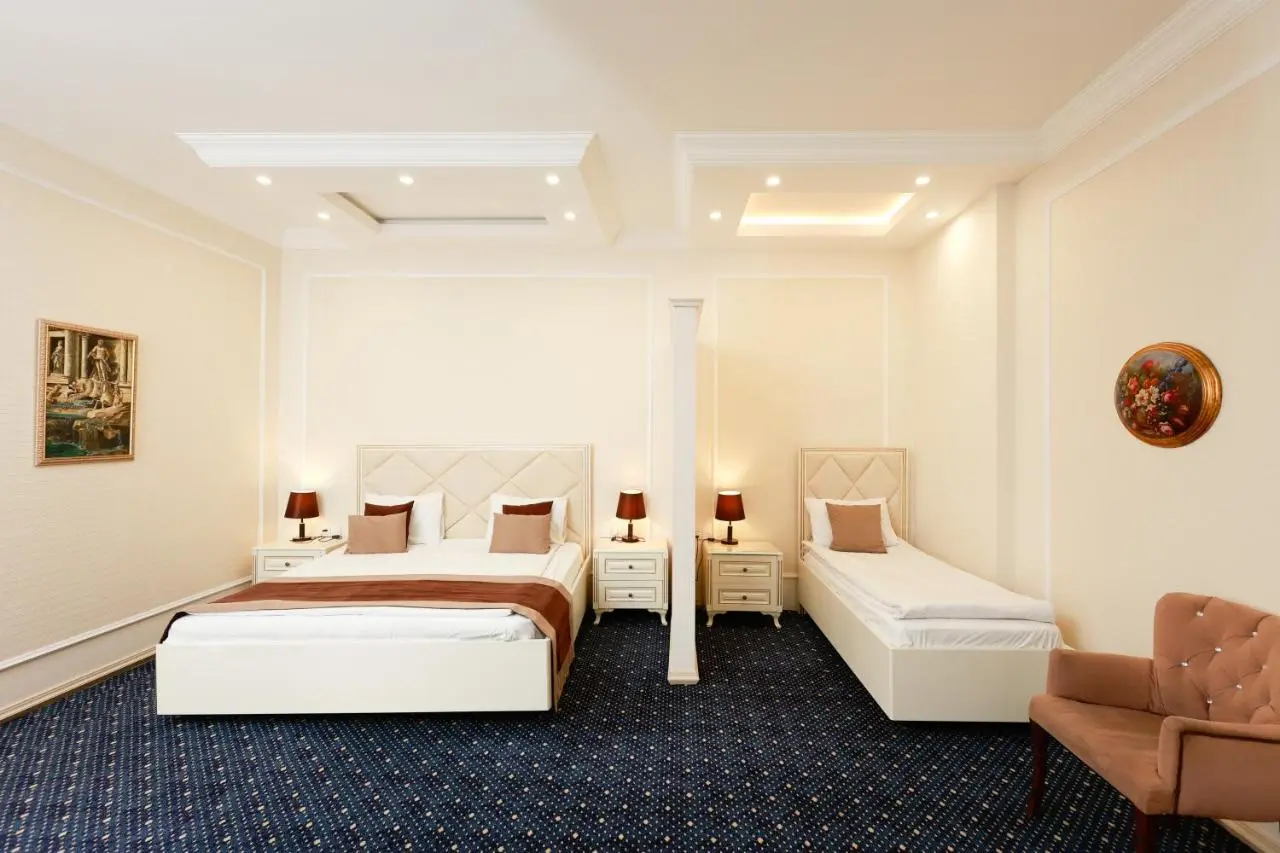 East Legend Hotel