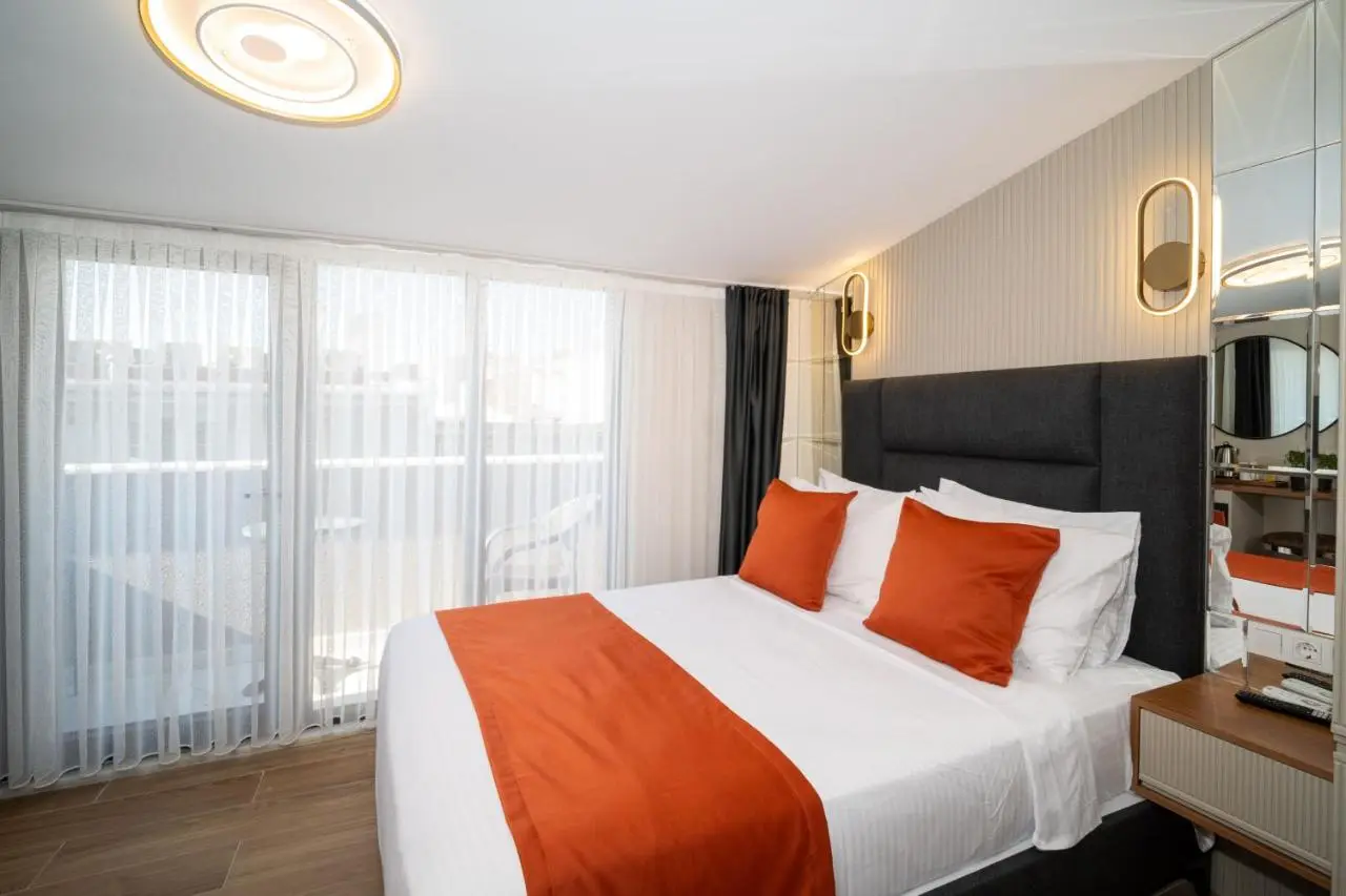 Robin Hotel
