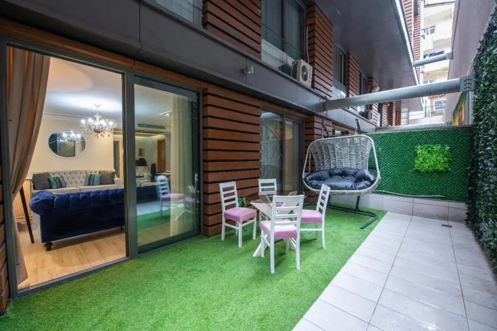 Three bedroom Duplex apartment with large terrace