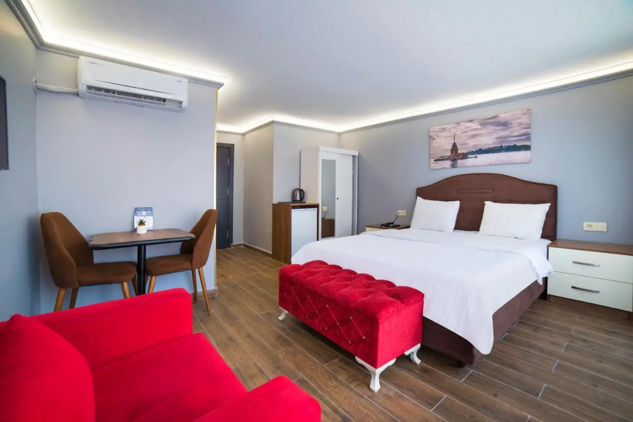 Zendy Suite Hotel