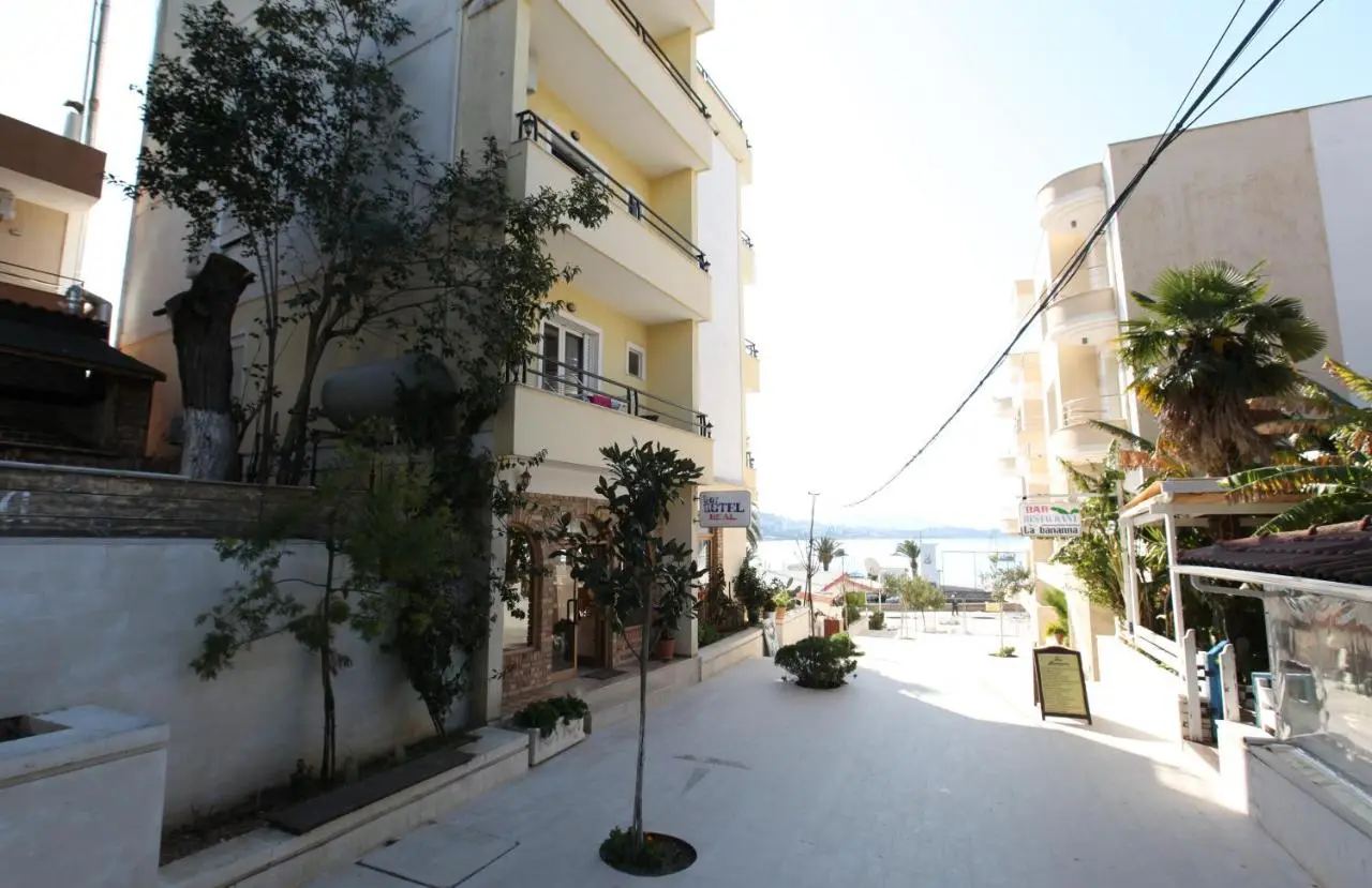 Hotel Real