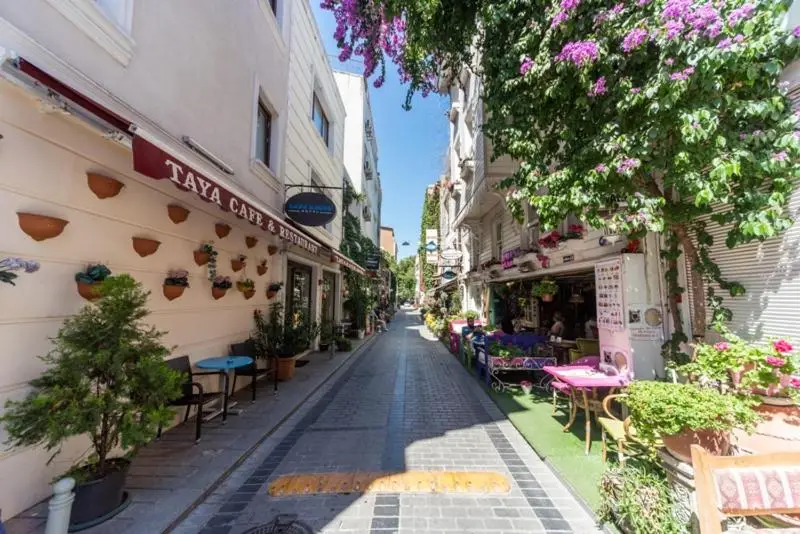 Tayahatun Hotel