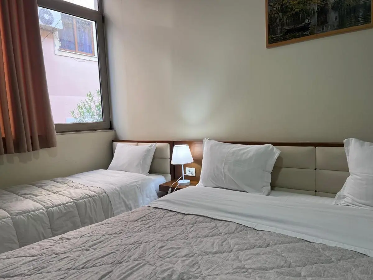 Bobi Hotel