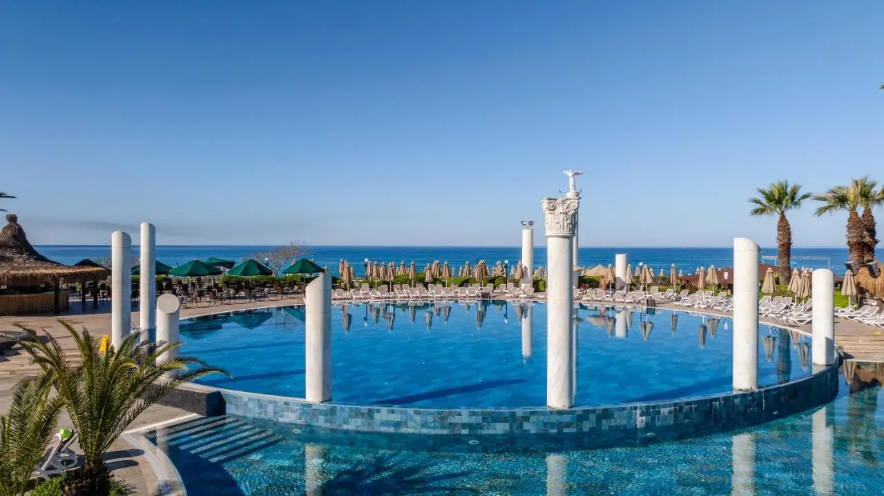 Starlight Resort Hotel