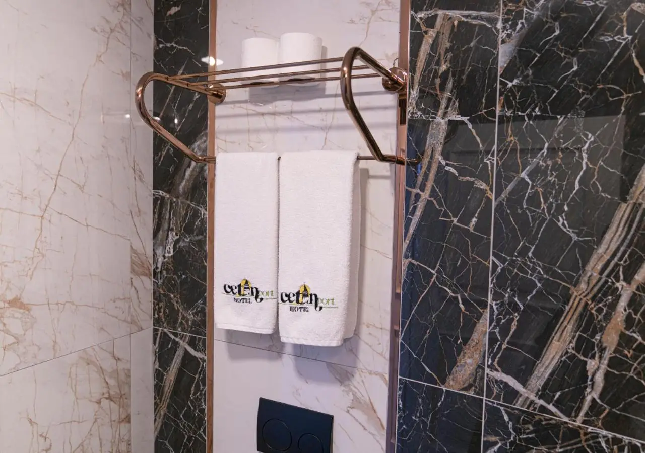 Cetin Port Hotel