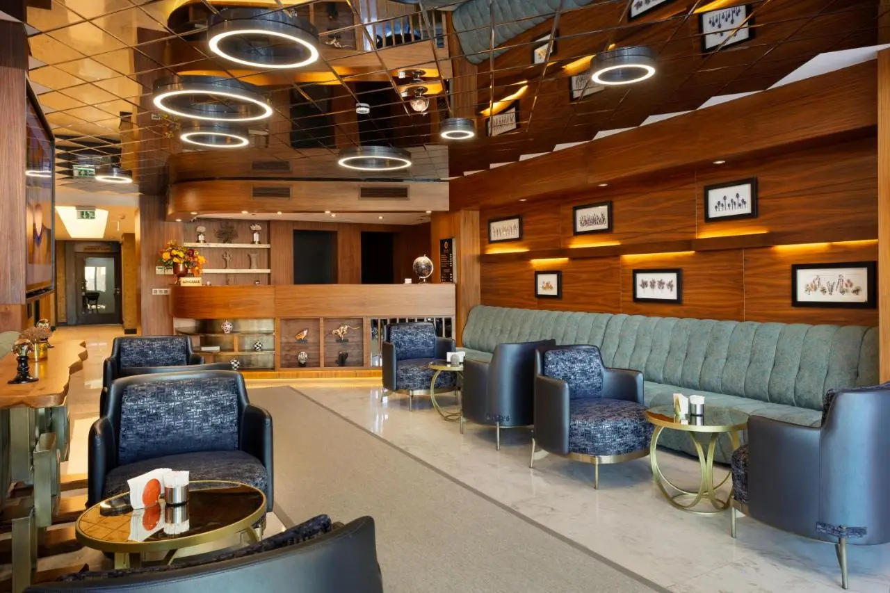 İzz Hotel Koşuyolu