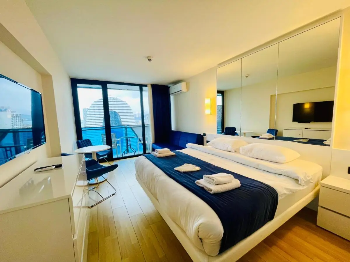 Royal Sea Breeze Apartments