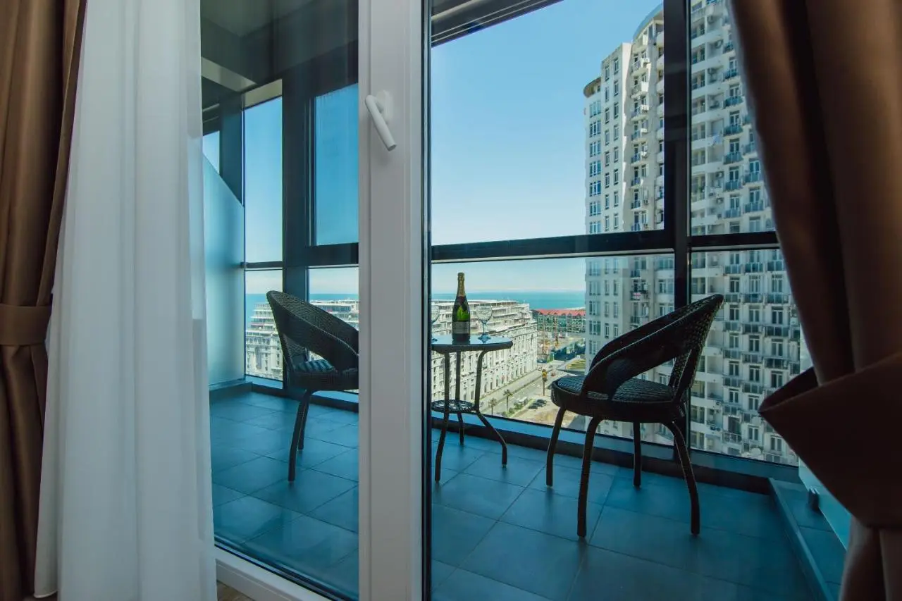 Sunshine Apartments In Alliance Palace Batumi
