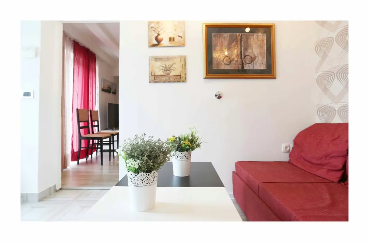 Saray Apartment free street Parking