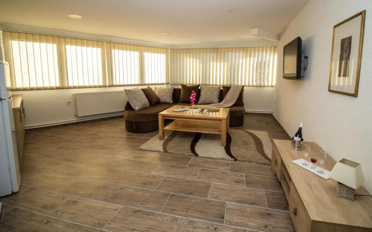 Hotel Piramida Sunca