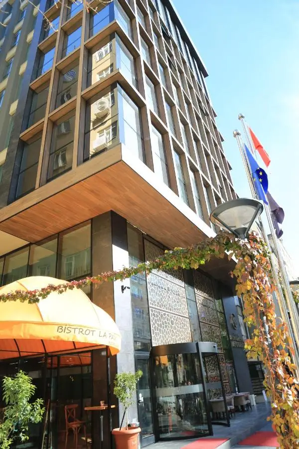 New Garden Hotel