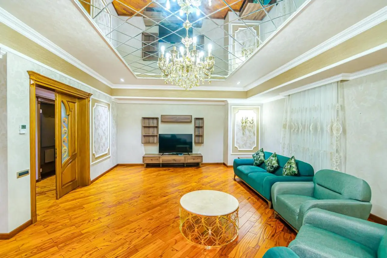 4 Bedroom Luxury Apartment on BAKU