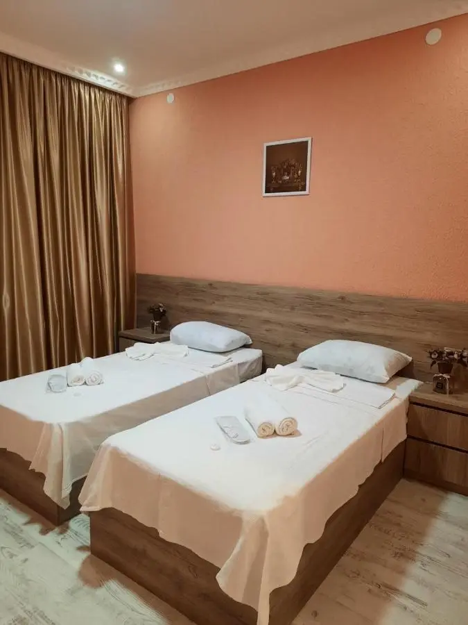 Inaisi Hotel