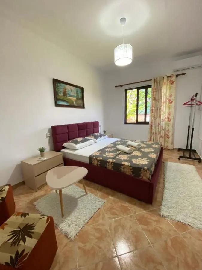 The Hood Hostel & Day Tours