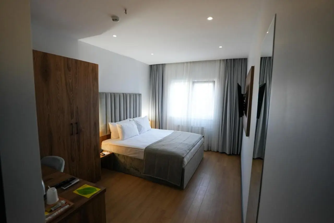 Business Life Hotel Güneşli