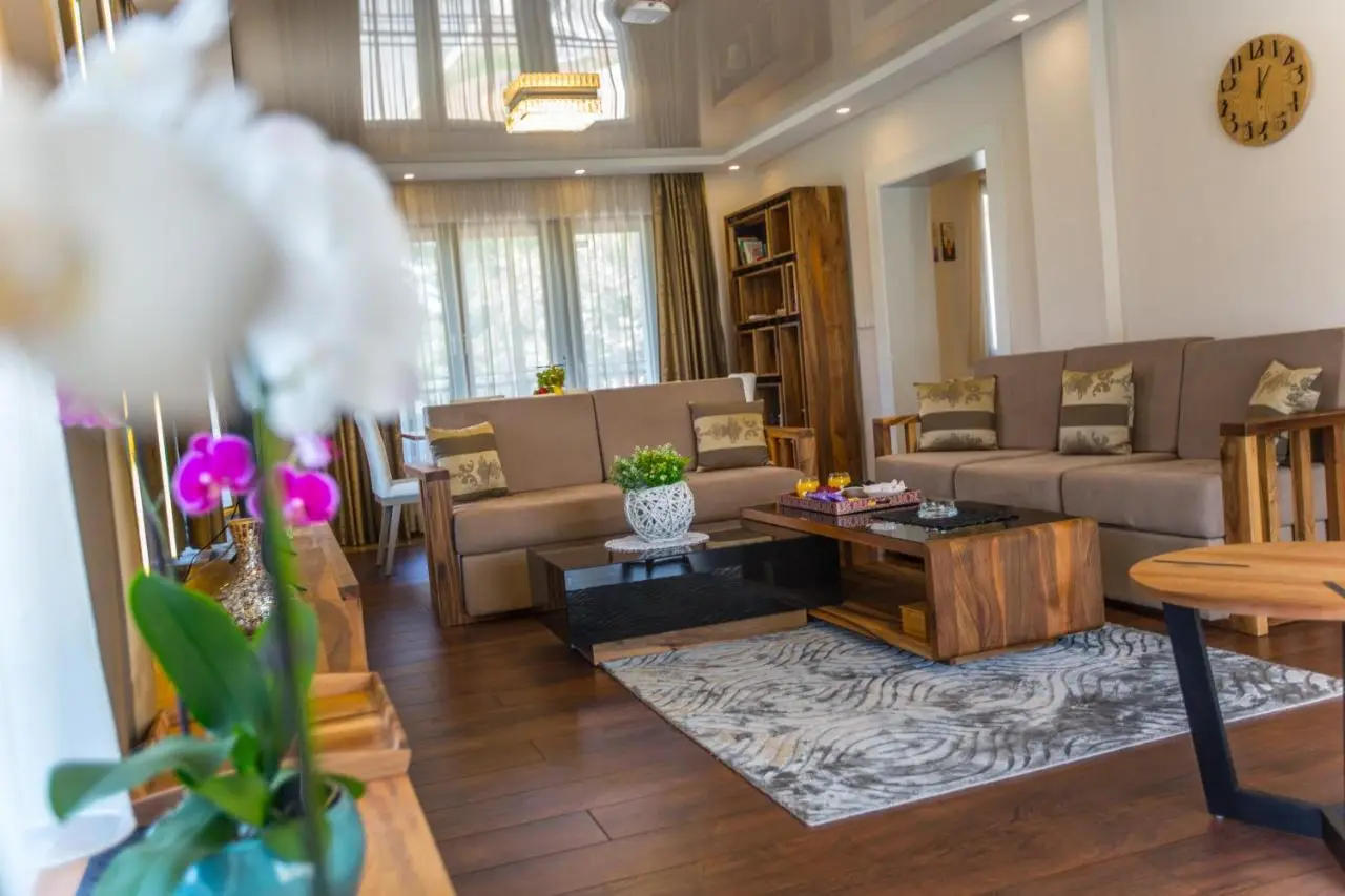 Villa Rose