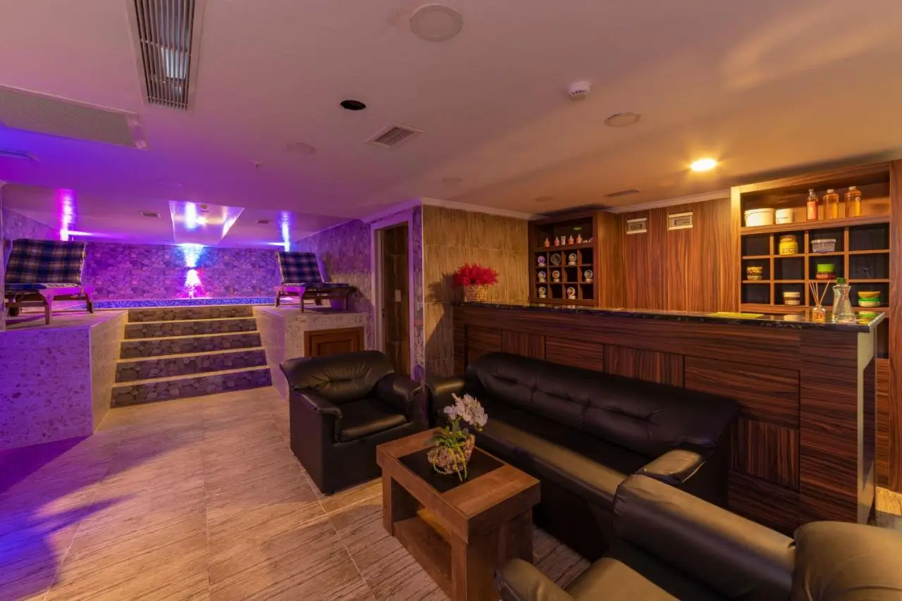 Vision Deluxe Hotel