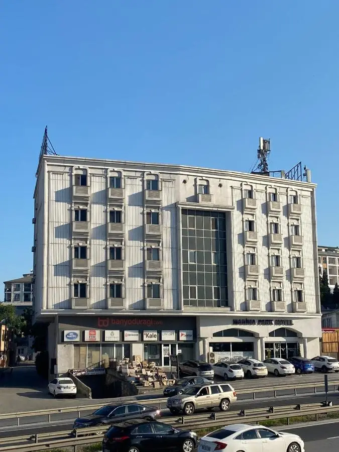 Marina Park Hotel