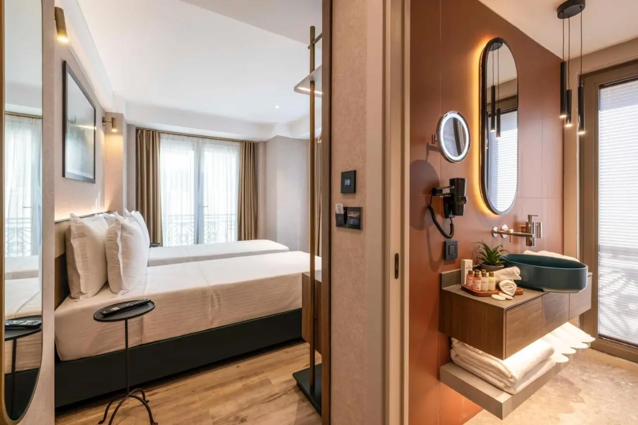 Emilion Hotel