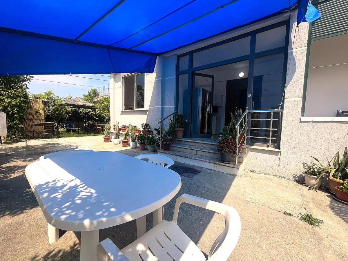 Old Beach Vlora Hostel