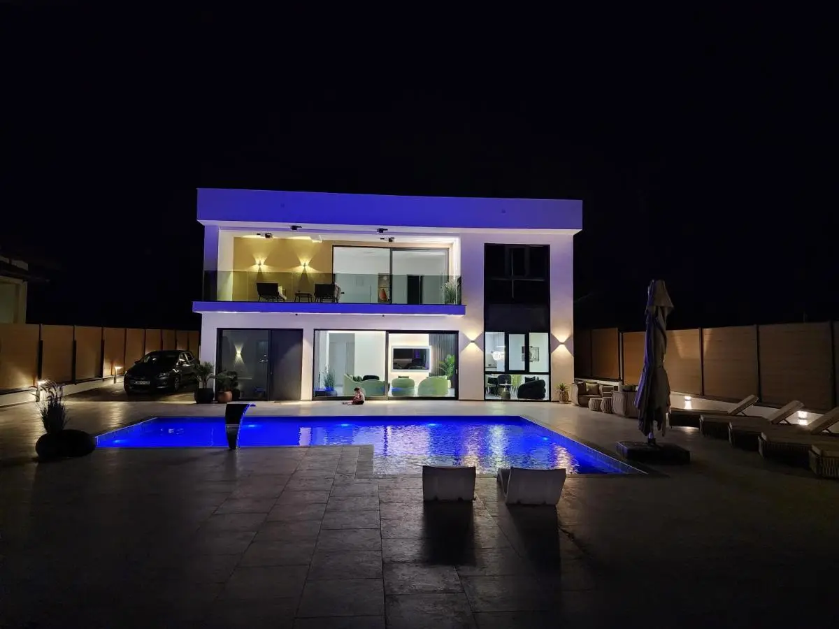 La Villa Luxury Home Bihac