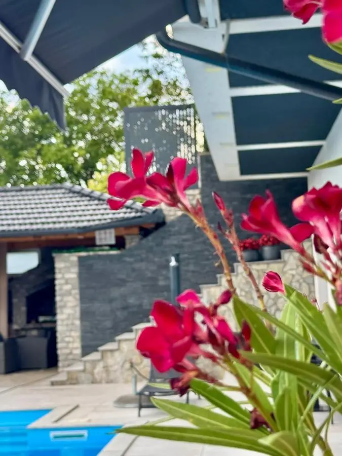 Villa Kula