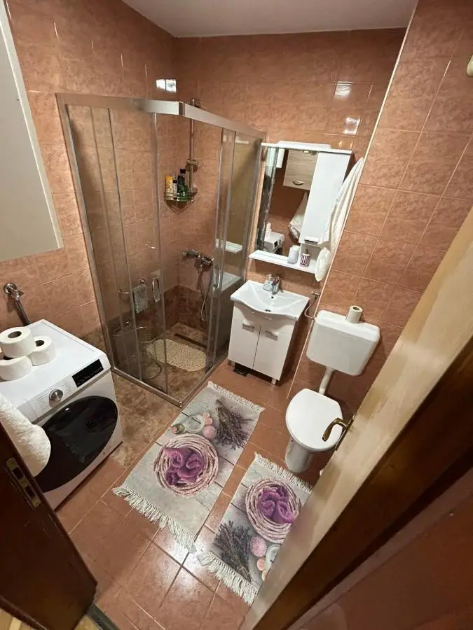 Chengic Villa Comfort - Modern 2-Bedroom Retreat