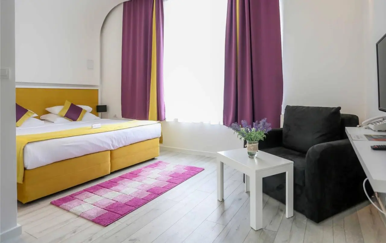 Hotel Boutique Libris