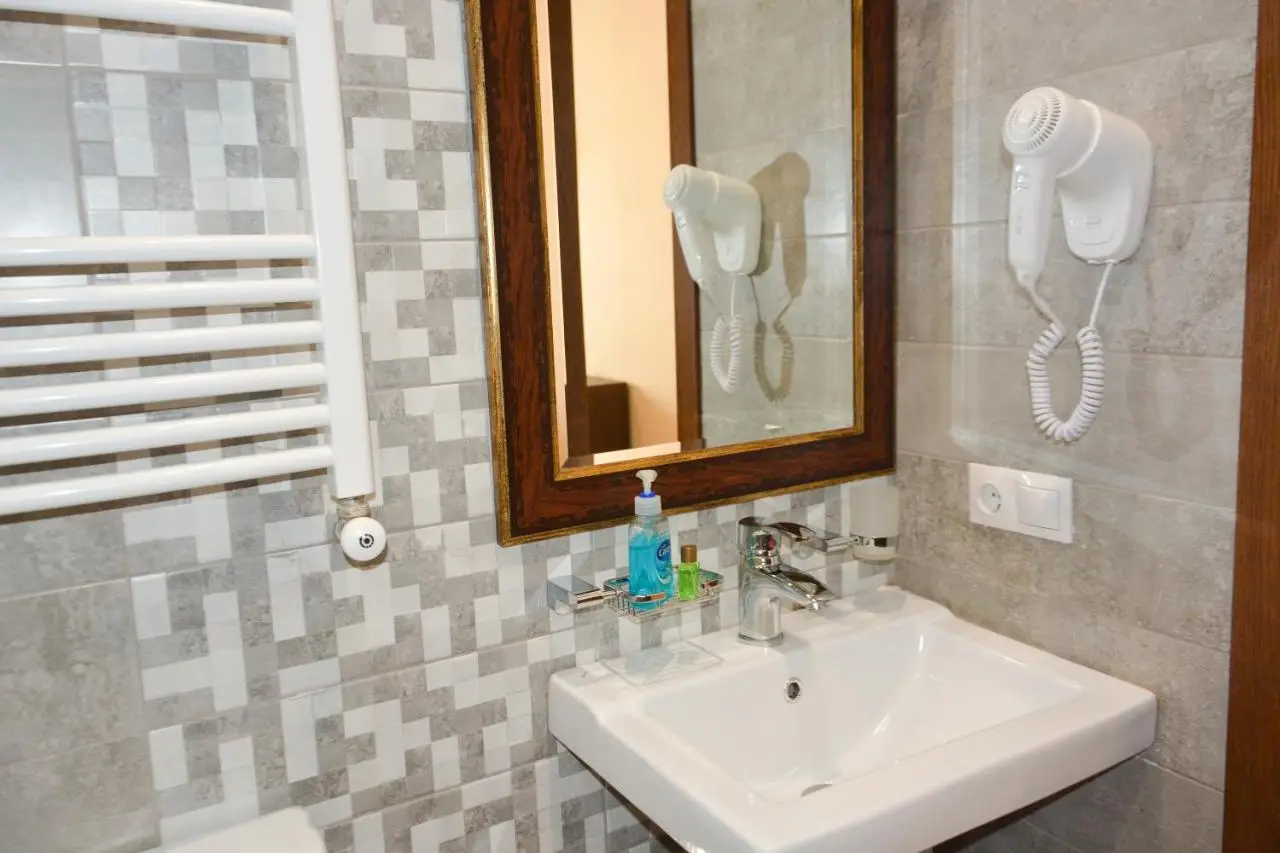 Eleon Boutique Hotel