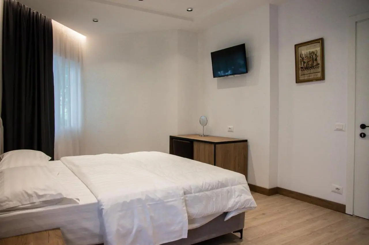 Hotel Blini