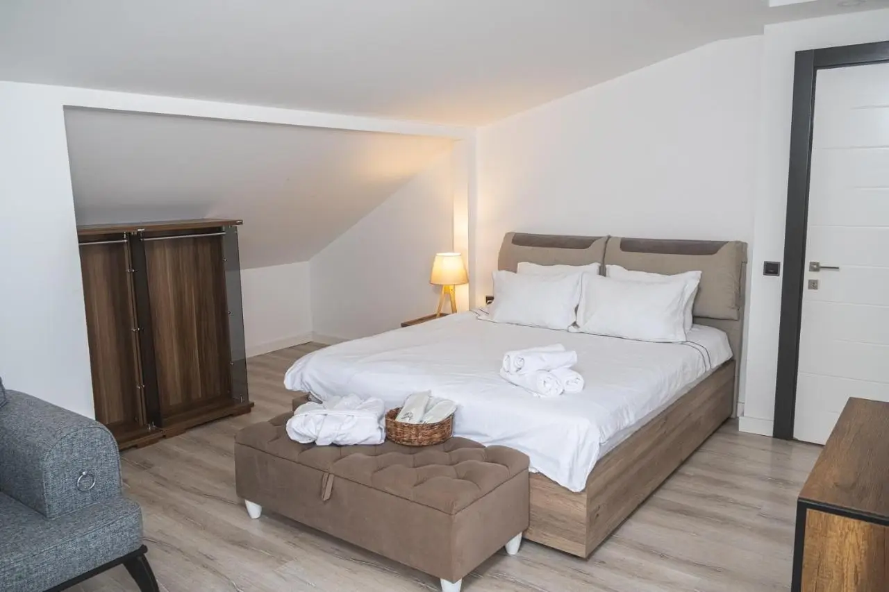 ONLY ONE Suites & Residences