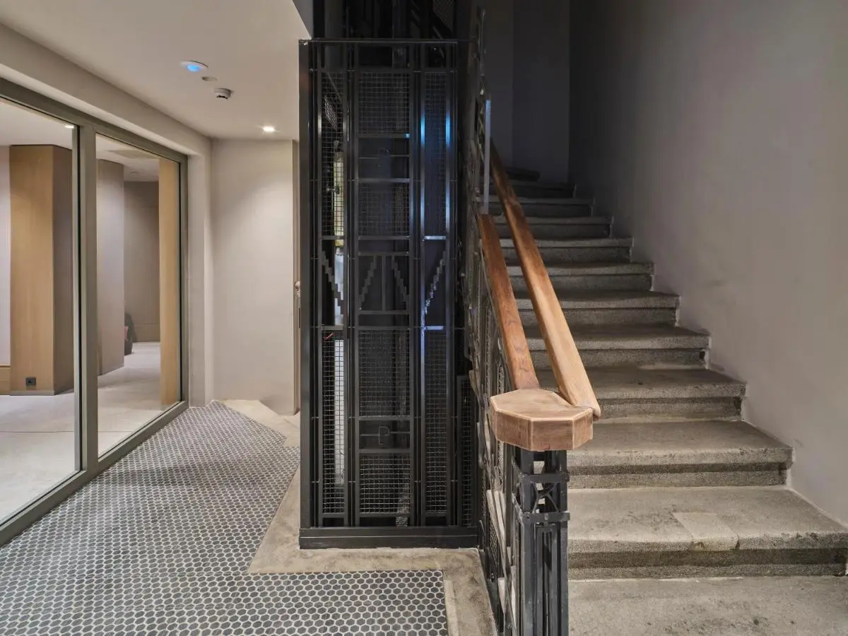 Four-G Hotel Premium