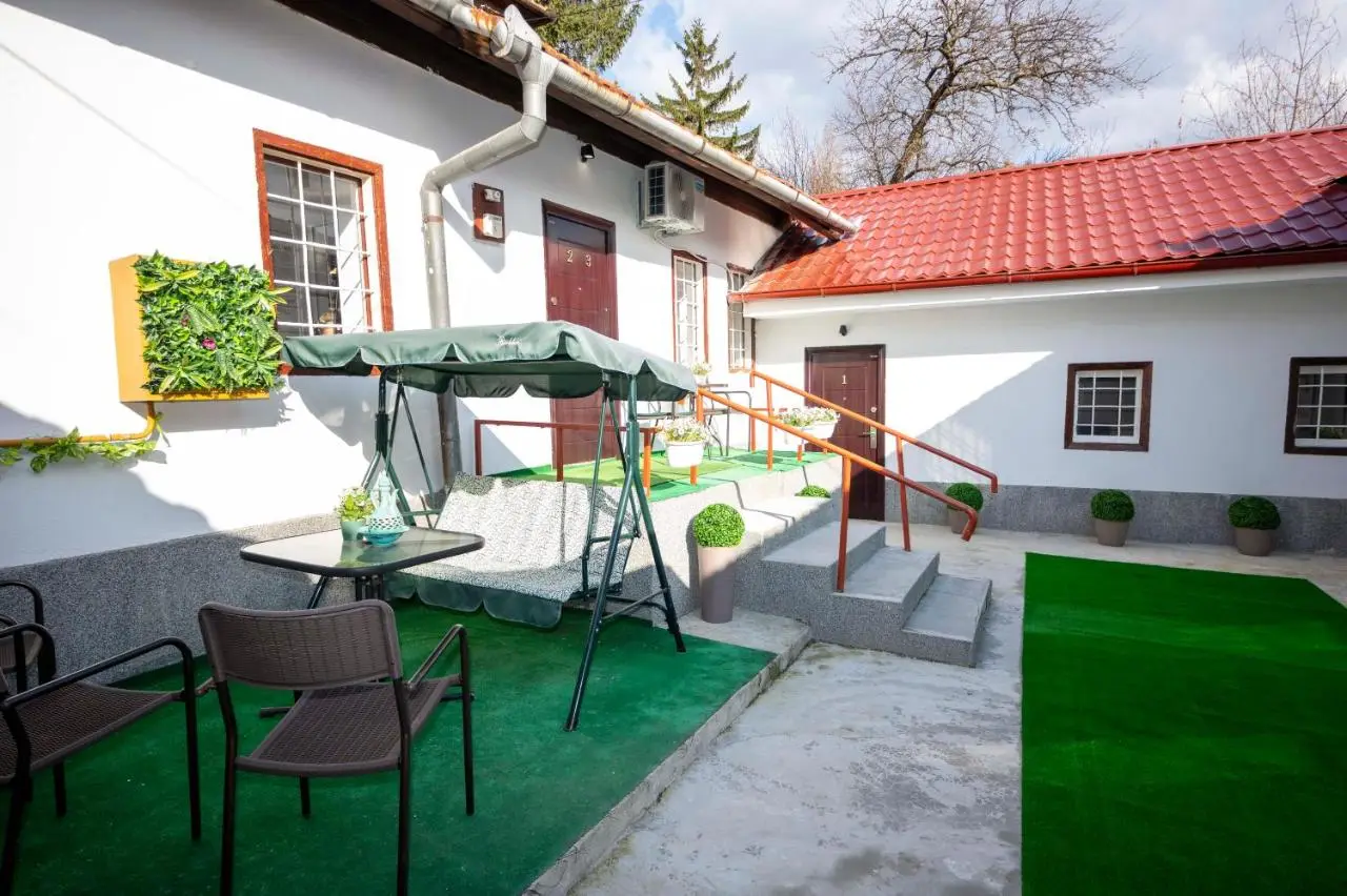 Bosanska Avlija Authentic Sarajevo Stay with Garden